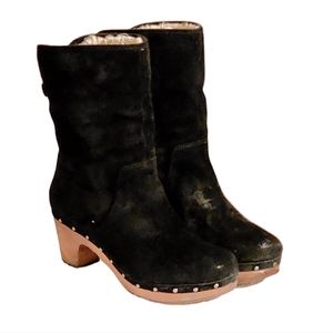 Women Vintage Suede Black Mid Calf Boots By Ugg Size 10
